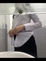 母狗荣荣妹妹工作期间在厕所的自慰视频大饱眼福