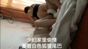 少妇家里偷情和小姨子偷情