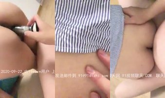 00后学妹 先用假JB再尝真肉棒