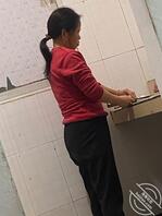 元宵来找妈妈吃饭0